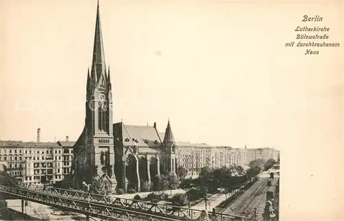 Berlin Lutherkirche Buelowstrasse mit duchbrochenem Haus Berlin