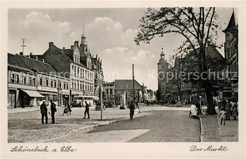 AK / Ansichtskarte Schoenebeck_Elbe Markt Kirche Rathaus Schoenebeck Elbe