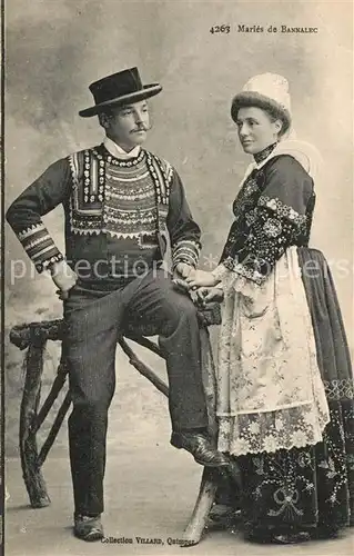 AK / Ansichtskarte Bannalec Maries Costumes Bannalec