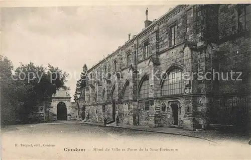 AK / Ansichtskarte Condom Hotel de Ville et Porte de la Sous Pr?fecture Condom