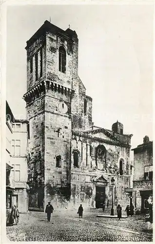 AK / Ansichtskarte Nimes Cathedrale Nimes