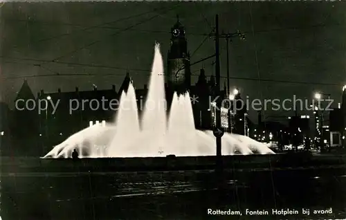 AK / Ansichtskarte Rotterdam Fontein Hofplein bij avond Rotterdam