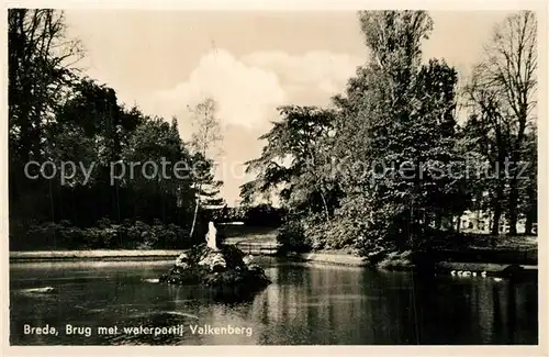 AK / Ansichtskarte Breda_Noord Brabant Brug met waterpartij Valkenberg Breda Noord Brabant