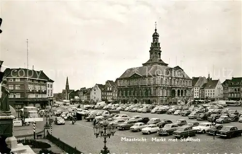AK / Ansichtskarte Maastricht Markt met Stadhuis Rathaus Maastricht