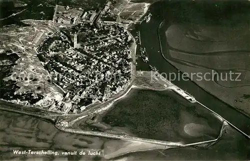 AK / Ansichtskarte West Terschelling Vanuit de lucht Fliegeraufnahme West Terschelling
