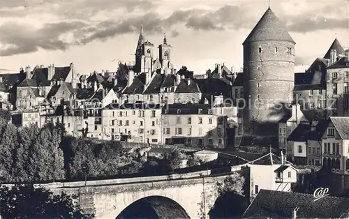 AK / Ansichtskarte Semur en Auxois Stadtpanorama Semur en Auxois