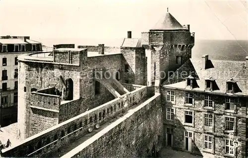 AK / Ansichtskarte Saint Malo_Ille et Vilaine_Bretagne Chateau la Quic en Groigne et le Petit Donjon Saint Malo_Ille et Vilaine