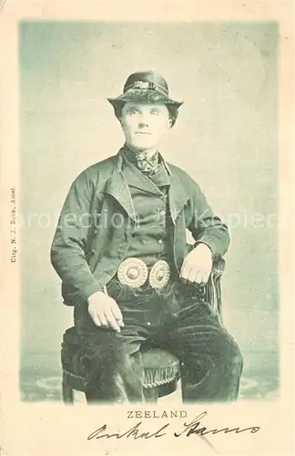 AK / Ansichtskarte Zeeland_Niederlande Junger Mann Trachten Zeeland_Niederlande