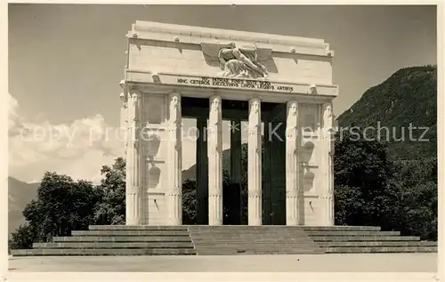 AK / Ansichtskarte Bolzano Monumento alla Vittoria Bolzano