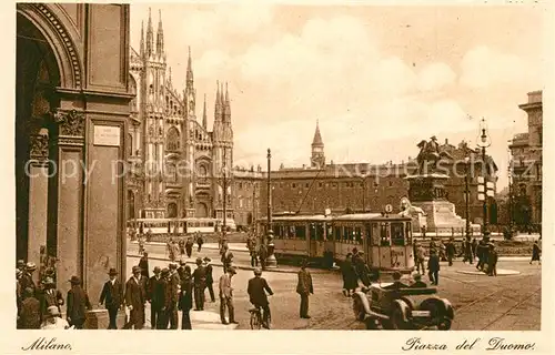 AK / Ansichtskarte Milano Piazza del Duomo Milano