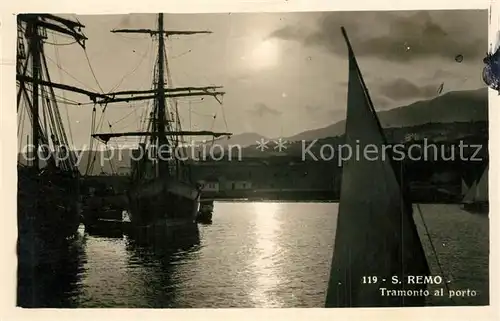 AK / Ansichtskarte San_Remo Tramonto al porto San_Remo