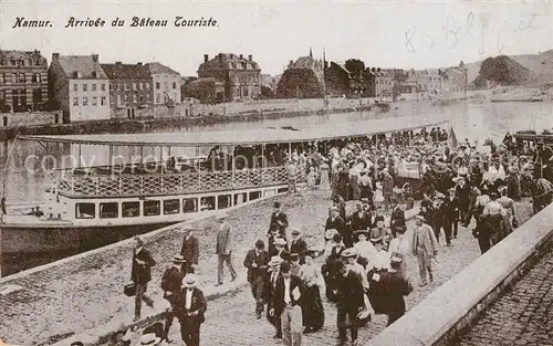 AK / Ansichtskarte Namur_sur_Meuse Arrivee du Bafeau Touriste Namur_sur_Meuse
