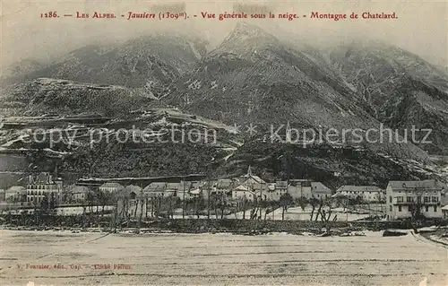 AK / Ansichtskarte Jausiers Vue generale sous la neige Montagne de Chatelard Jausiers