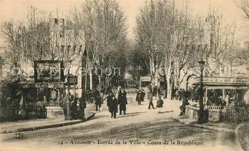 AK / Ansichtskarte Avignon_Vaucluse Entree de la Ville Cours de la Republique Avignon Vaucluse
