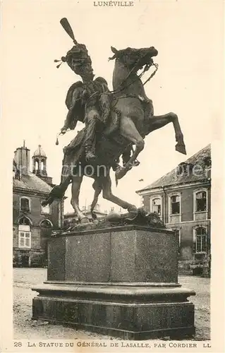 AK / Ansichtskarte Luneville La Statue du General de Lasalle par Cordier Luneville