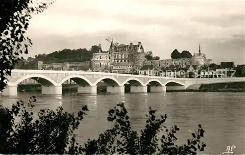 AK / Ansichtskarte Amboise Chateau Pont sur la Loire  Amboise
