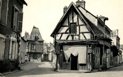 AK / Ansichtskarte Romorantin Lanthenay Le Carroi dore La Chancellerie Romorantin Lanthenay