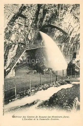 AK / Ansichtskarte Baume les Messieurs Les Grottes Escalier et la Passerelle d entree Cascade Baume les Messieurs