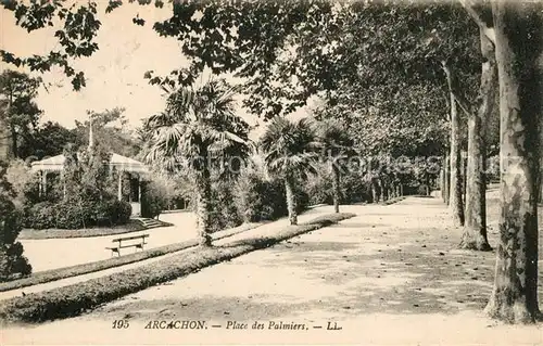 Arcachon_Gironde Place des Palmiers Arcachon Gironde