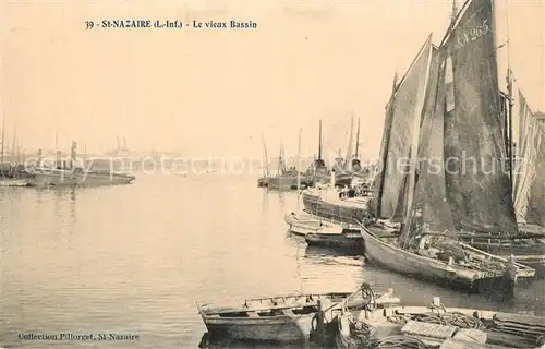 AK / Ansichtskarte Saint Nazaire_Loire Atlantique Vieux Bassin Bateaux Saint Nazaire