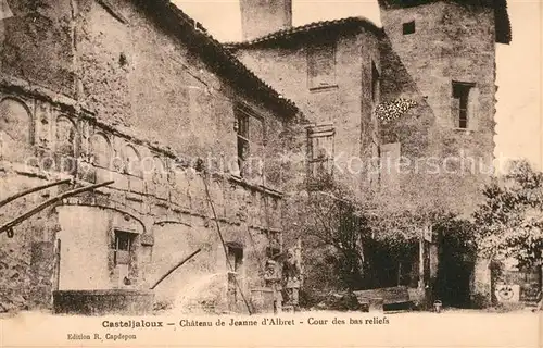 Casteljaloux Chateau de Jeanne d Albret Cour des bas reliefs Casteljaloux