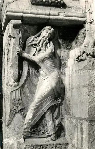 AK / Ansichtskarte Souillac Eglise abbatiale style romano byzantin Statue Prophete Isaie Souillac