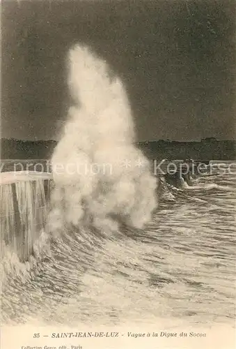 AK / Ansichtskarte Saint Jean de Luz Vague a la Digue du Socoa Saint Jean de Luz
