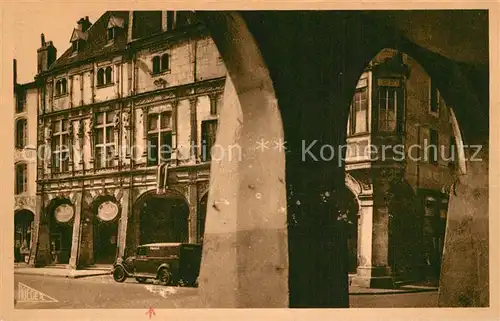AK / Ansichtskarte Pont a Mousson La Maison des Sept Peches Capitaux vue depuis les Arcades Pont a Mousson
