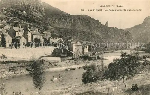 AK / Ansichtskarte Les_Vignes_Lozere Gorges du Tarn La Roque Aiguille dans le fond Les_Vignes_Lozere