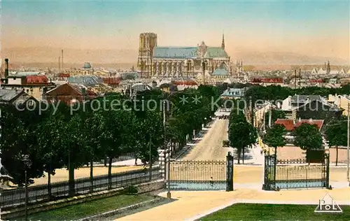 AK / Ansichtskarte Reims_Champagne_Ardenne Vue generale prise des caves Pommery Cathedrale Reims_Champagne_Ardenne