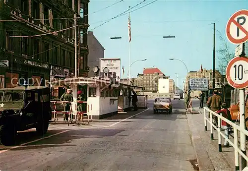 AK / Ansichtskarte Berlin Checkpoint Charlie  Berlin