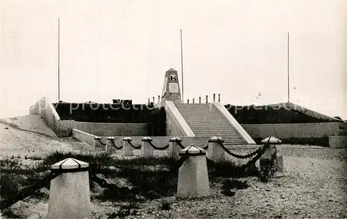 AK / Ansichtskarte Sainte Marie du Mont_Manche Utah Beach Plage President Roosevelt Monument Sainte Marie du Mont