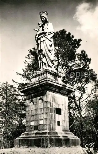 AK / Ansichtskarte Mortain Abbaye Blanche Monument Statue Notre Dame de la Blanche Mortain