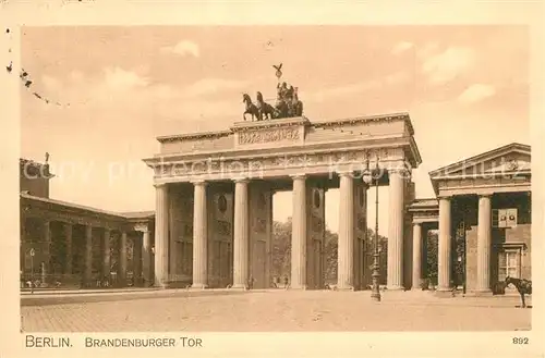 AK / Ansichtskarte Berlin Brandenburger Tor Berlin