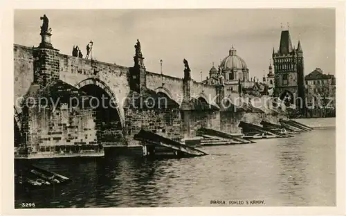 AK / Ansichtskarte Prag_Prahy_Prague Pohled s Kampy Karlsbruecke Museum Altstadt Prag_Prahy_Prague