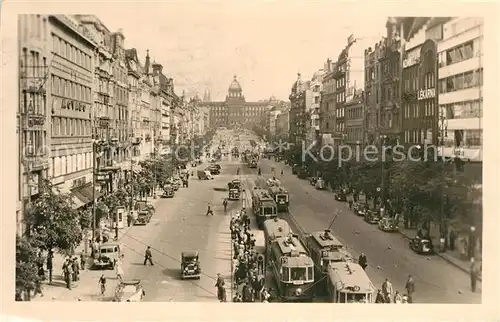 AK / Ansichtskarte Prag_Prahy_Prague Vaclavske namesti Wenzelsplatz Strassenbahn Prag_Prahy_Prague