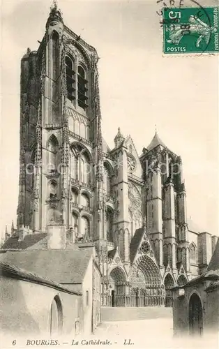 AK / Ansichtskarte Bourges La Cathedrale Bourges