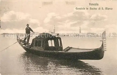 Venezia_Venedig Gondola in Bacino di San Marco Venezia Venedig