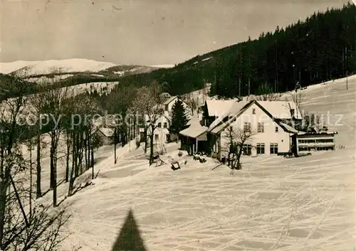 AK / Ansichtskarte Strazne Horsky domov Krkonose Dorf im Riesengebirge Winterlandschaft Strazne