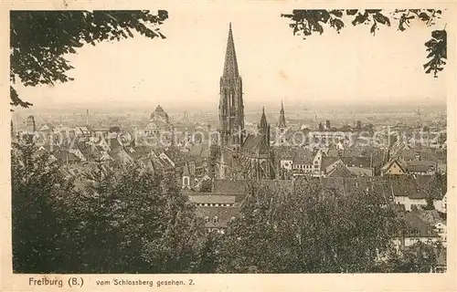 AK / Ansichtskarte Freiburg_Breisgau Stadtpanorama mit Muenster vom Schlossberg aus gesehen Freiburg Breisgau