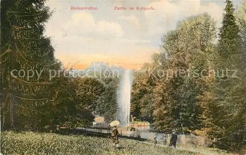 AK / Ansichtskarte Badenweiler Partie im Kurpark Fontaene Kurort im Schwarzwald Badenweiler