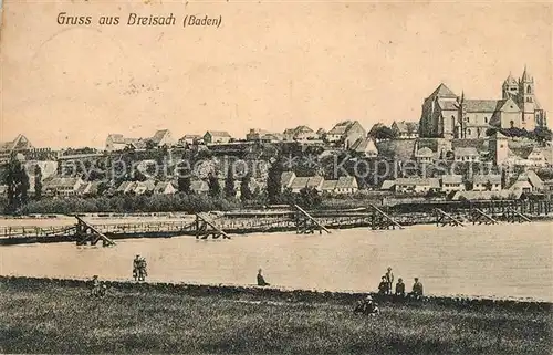 AK / Ansichtskarte Breisach_Rhein Rheinufer Schiffsbruecke Blick zum Muenster Breisach Rhein