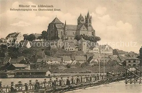 AK / Ansichtskarte Breisach_Rhein Schiffsbruecke Altstadt Muenster Ballonphotographie von Oberleutnant Ernst Breisach Rhein