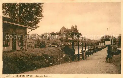 AK / Ansichtskarte Neuf Brisach Douane Francaise Pont de bateaux Grenze Schiffsbruecke Muenster Neuf Brisach