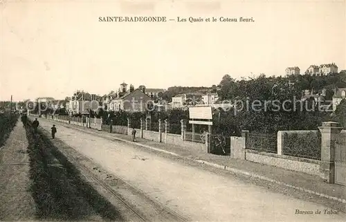 AK / Ansichtskarte Sainte_Radegonde_Indre_et_Loire Les Quais et le Coteau fleuri 