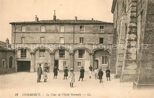 AK / Ansichtskarte Commercy_Meuse la Cour de lEcole Normale Commercy Meuse