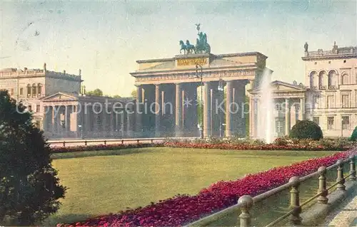 AK / Ansichtskarte Berlin Brandenburger Tor Berlin