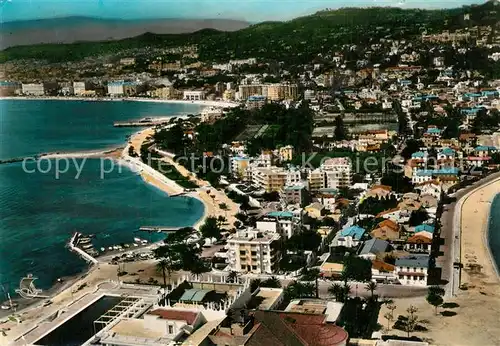 AK / Ansichtskarte Cannes_Alpes Maritimes Vue aerienne sur le Cap et la Croisette Cannes Alpes Maritimes