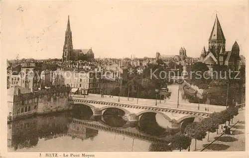 Metz_Moselle Pont Moyen Bruecke Stadtpanorama Kathedrale Kirche Metz_Moselle