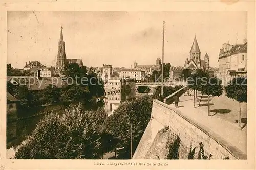 Metz_Moselle Moyen Pont et Rue de la Garde Metz_Moselle